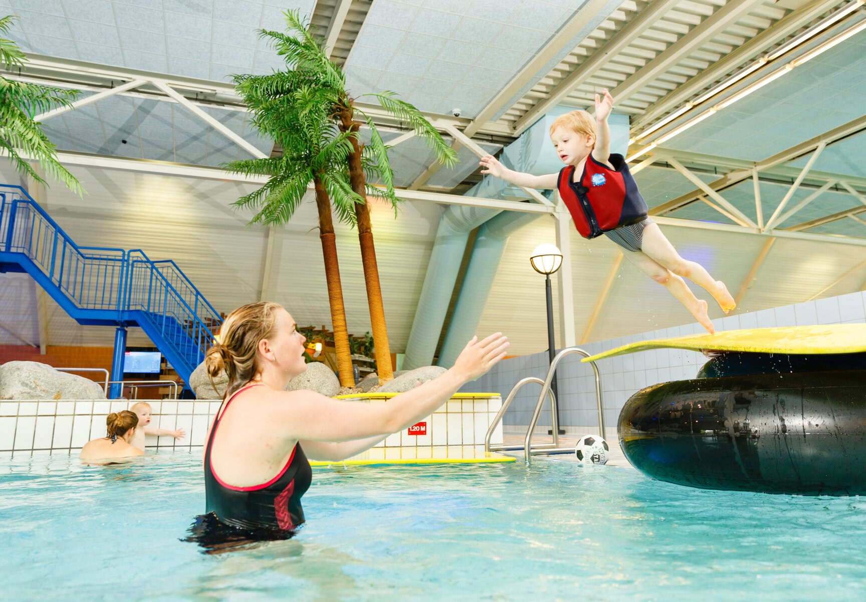 oud-en-kind-zwemmen-wasbeek